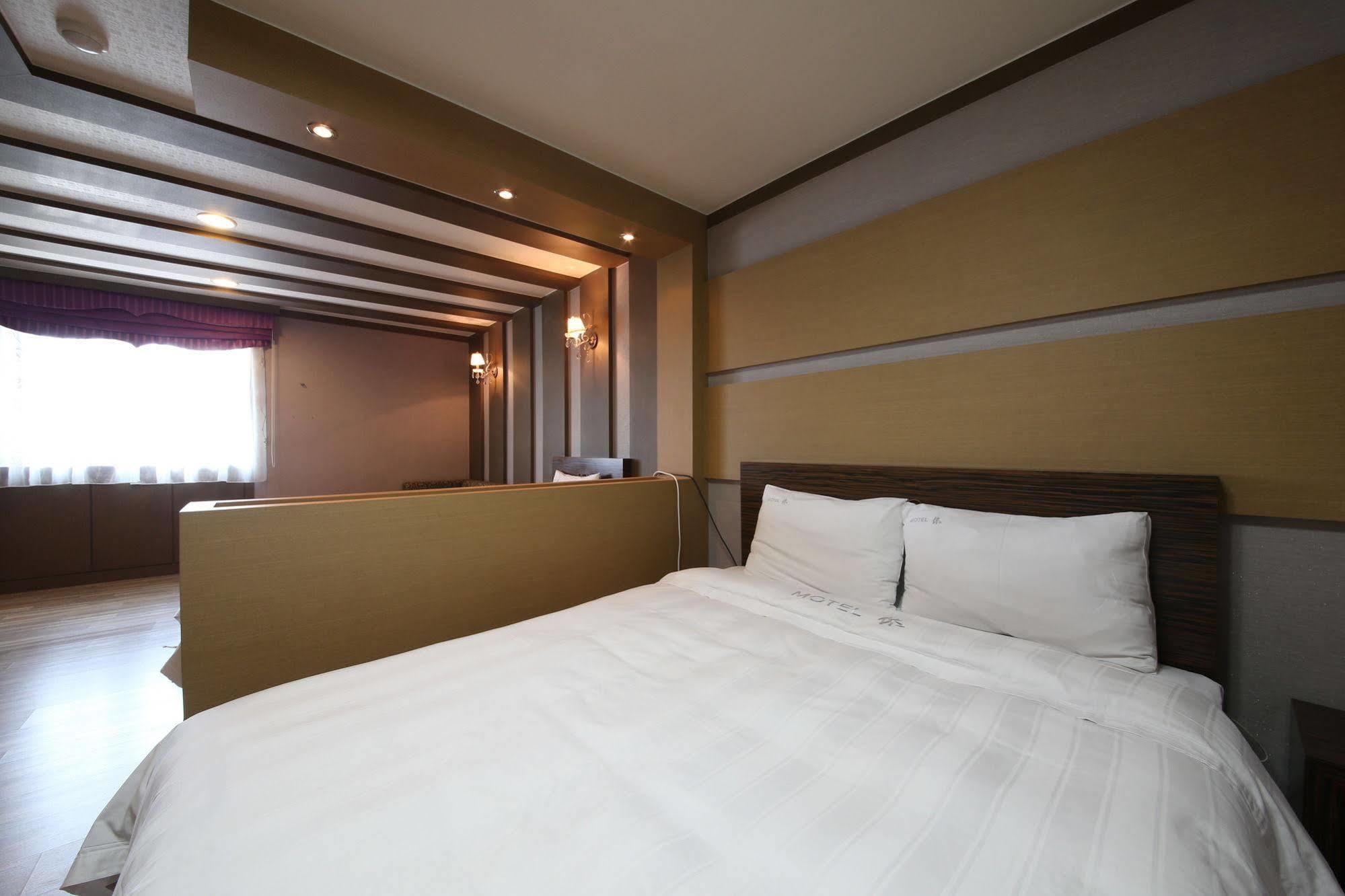 Yes Motel กุนซาน ภายนอก รูปภาพ