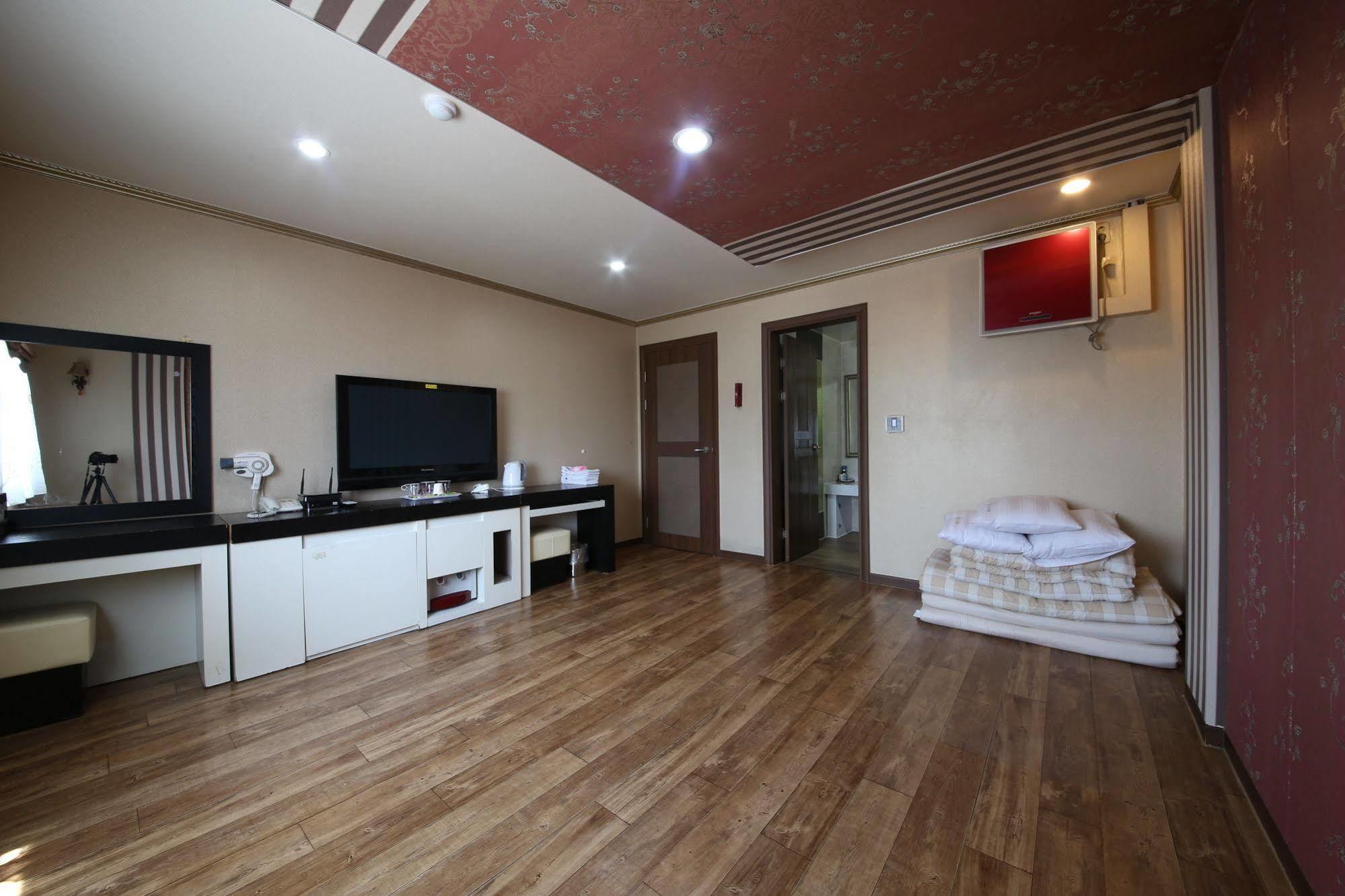 Yes Motel กุนซาน ภายนอก รูปภาพ